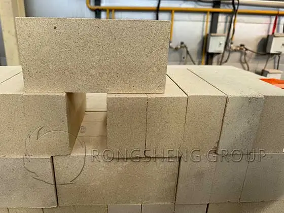 Lightweight-High-Alumina-Insulation-Bricks.jpg