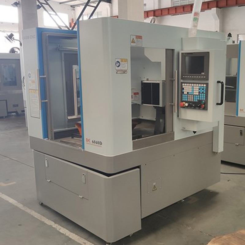 4轴数控铣床DC8070A外观