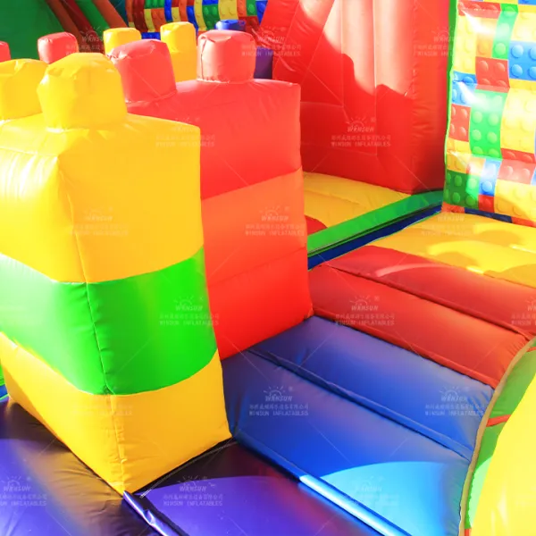 https://shmuker.oss-accelerate.aliyuncs.com/data/oss/60f0582b801008393c7f4eca/60f05ed4801008393c7ff3c7/20251208111957/commercial_Inflatable_LEGO_obstacle_course_for_kids.jpg