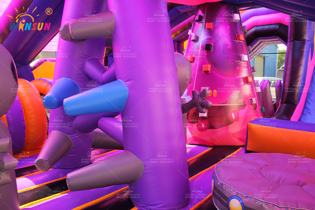 Top_supplier_for_custom_inflatable_obstacle_courses.jpg