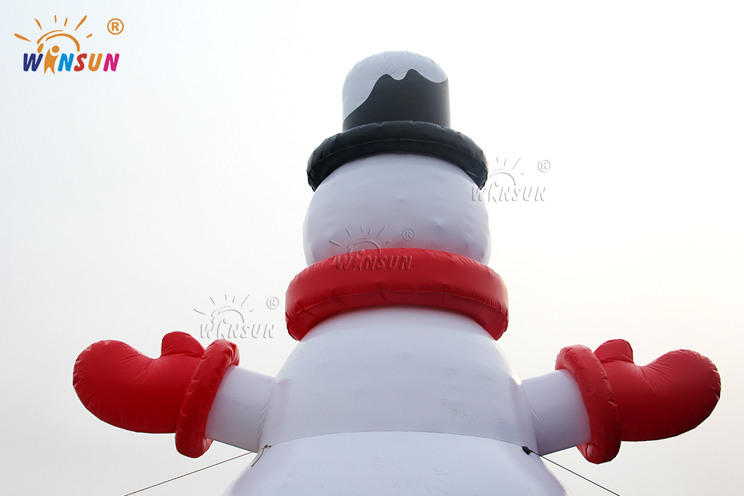Fire_retardant_PVC_giant_inflatable_snowman_WINSUN.jpg