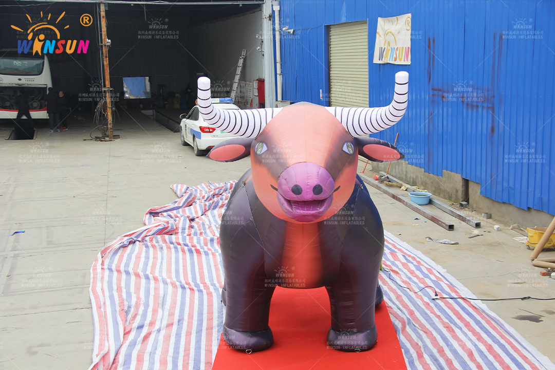 Rugged_PVC_inflatable_ox_figure_for_theme_parks.jpg