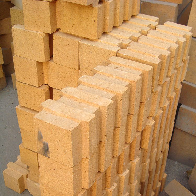 Inspection and maintenance procedures for high-alumina abrasion-resistant refractory bricks
