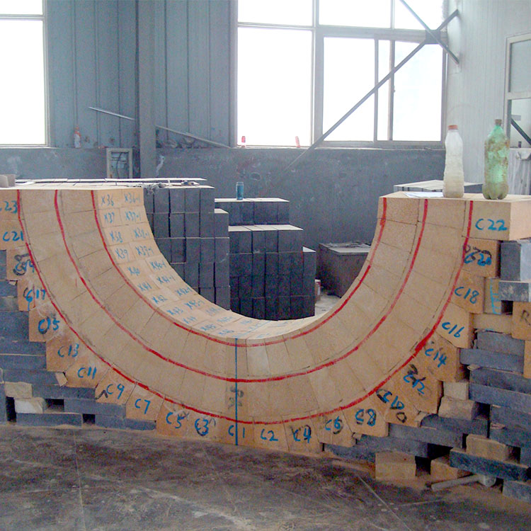 Maintenance work on high - alumina dense wear - resistant clay bricks