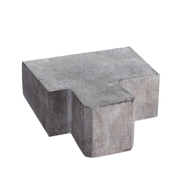 Utilisation des briques en carbure de silicium lié au nitrure dans un four de cuisson de cuivre