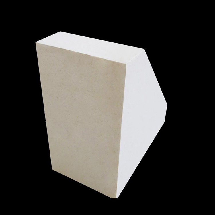 Manufacturing process of andalusite refractory bricks