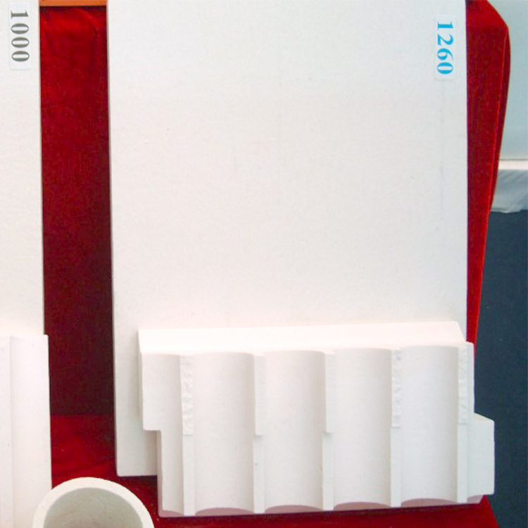Cordierite kiln furniture showing minimal warping after multiple high-temperature cycles
