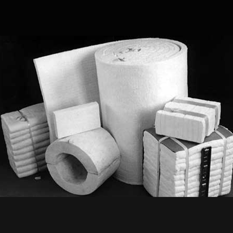 Microstructure comparison showing mullite and alumina phases in high-alumina brick versus porous clay brick under SEM imaging.