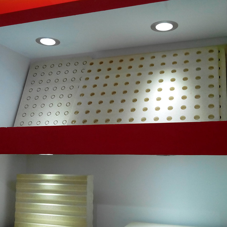 Comparison chart of temperature distribution before and after tray optimization