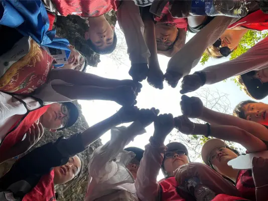 Company staff team building, showing the style of employees
