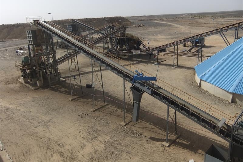 Comparación visual entre transportadores tradicionales y el modelo B6X con diseño modular