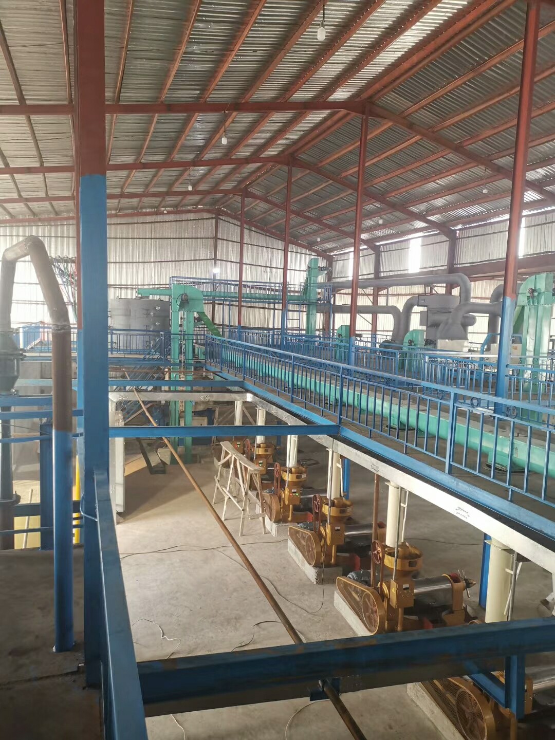 خط عصر زيت الفول السوداني mmexport1576807297191.jpg