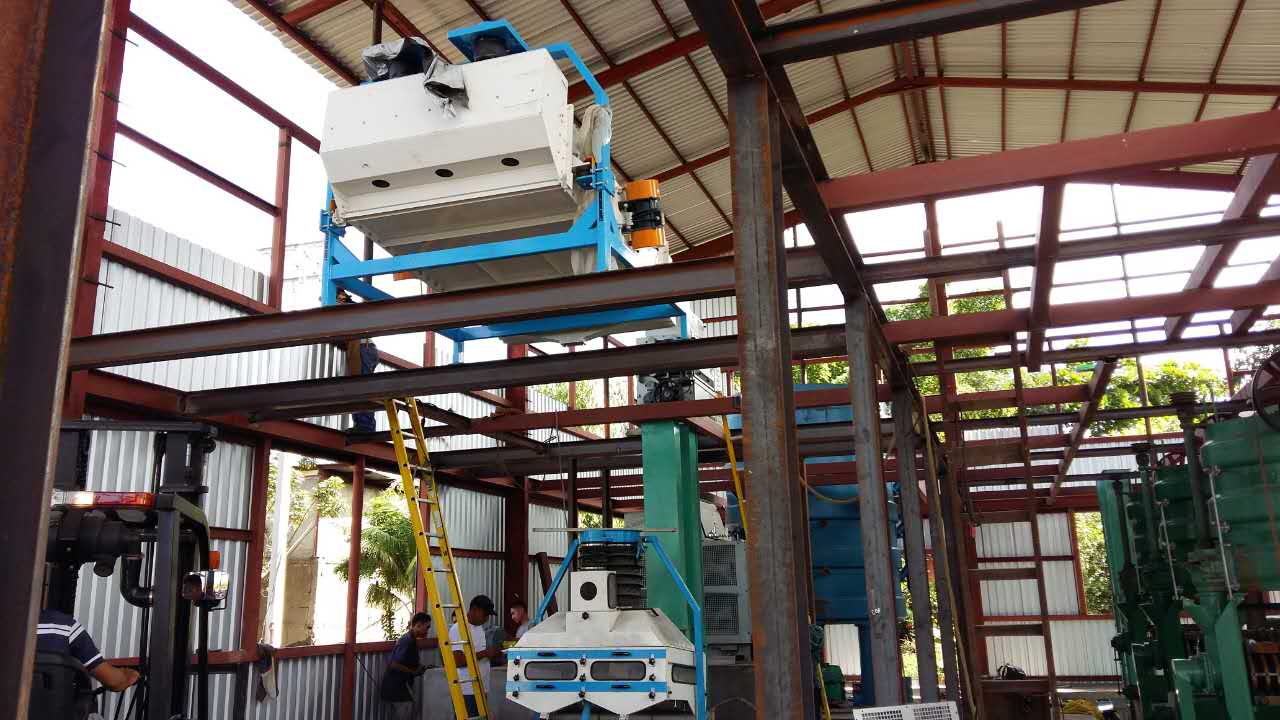 Línea completa de producción de prensado y refinado de aceite de maní