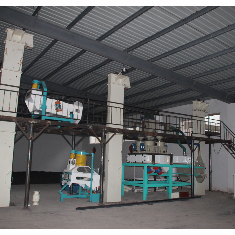 Industrial edible oil processing equipment for seed pretreatment compared to small scale mill setups to optimize investment ROI