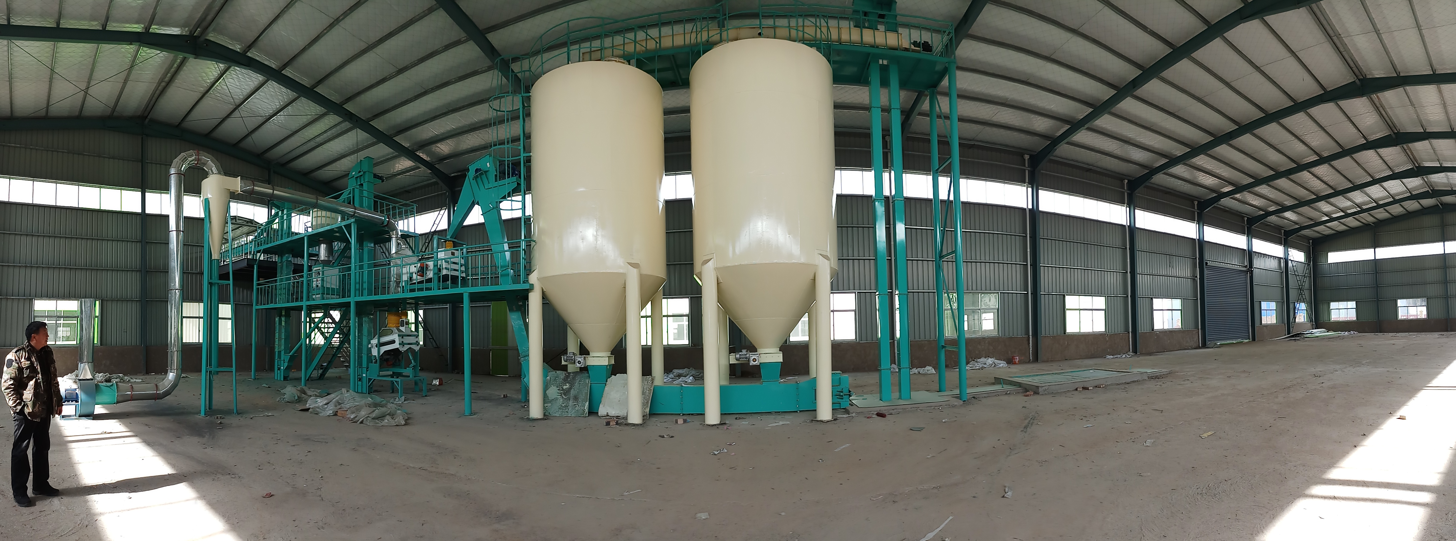 Technologie de raffinage physique pour l'huile d'arachide à faible indice d'acide 2026 au Chili : Désodorisation sous vide poussé à 240-260°C pour une production d'huile comestible de qualité supérieure sans produits chimiques.