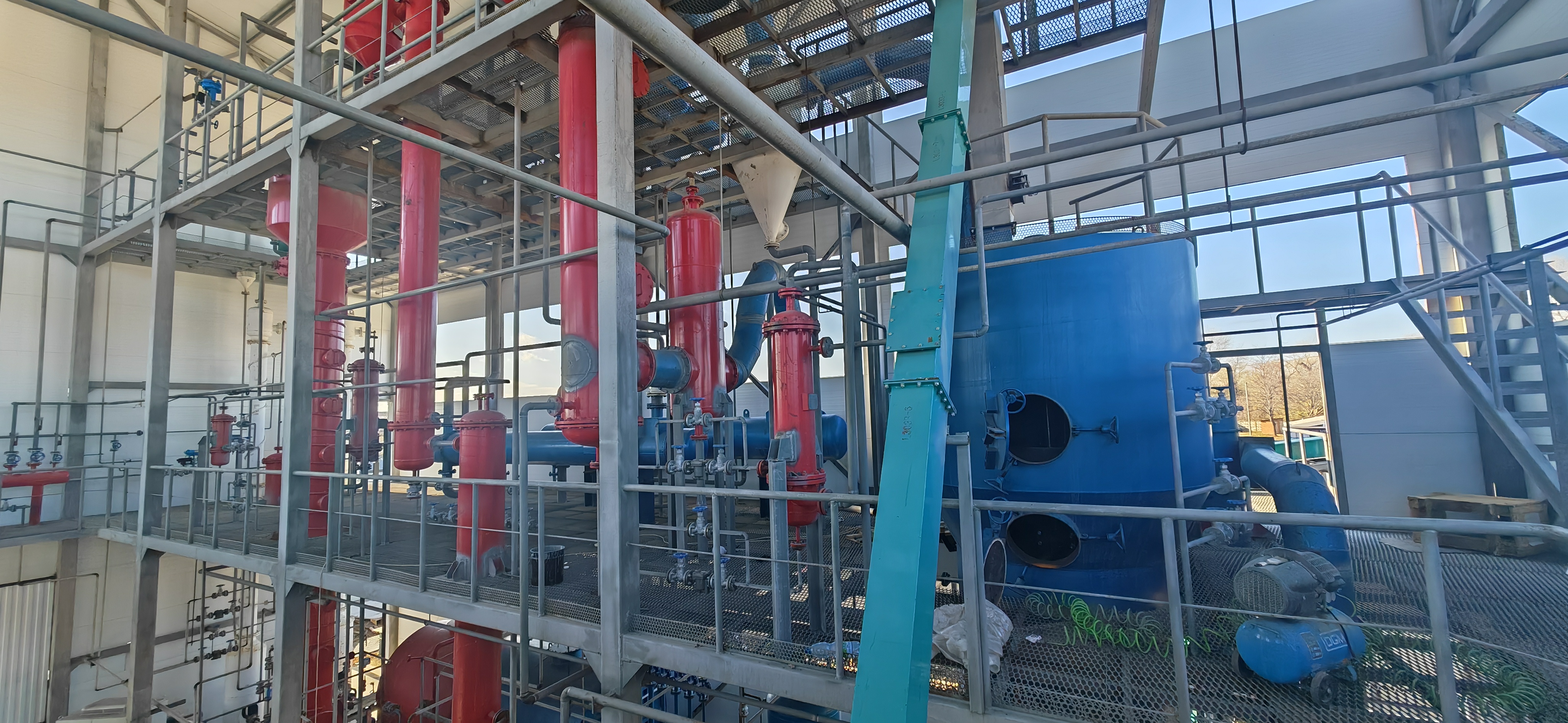 按GOST进行葵花籽油冬化（脱蜡）的设备：冷却至4–6°C