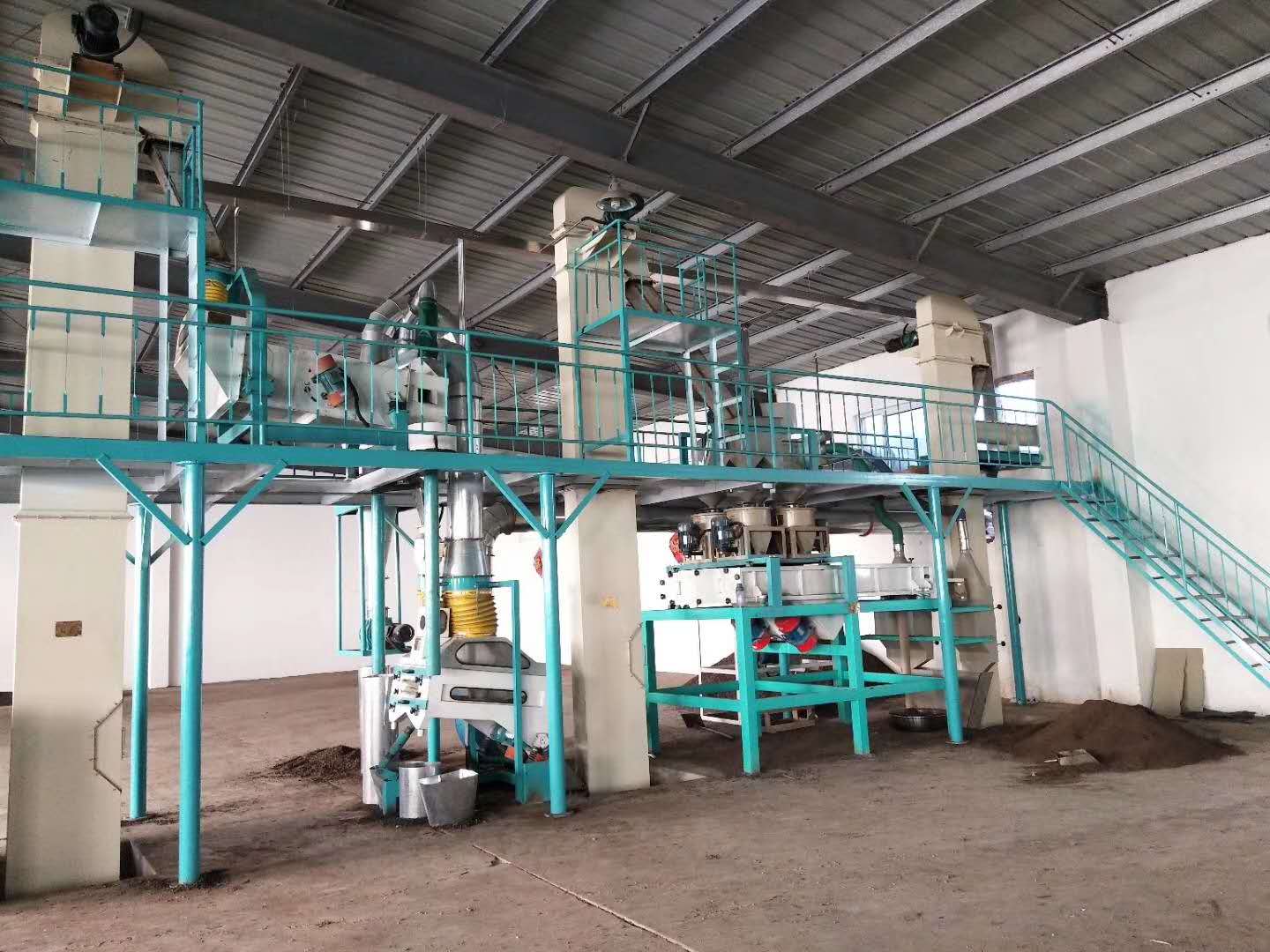 Máquina de limpieza de semillas de girasol para eliminar el polvo y las impurezas antes de la extracción de aceite