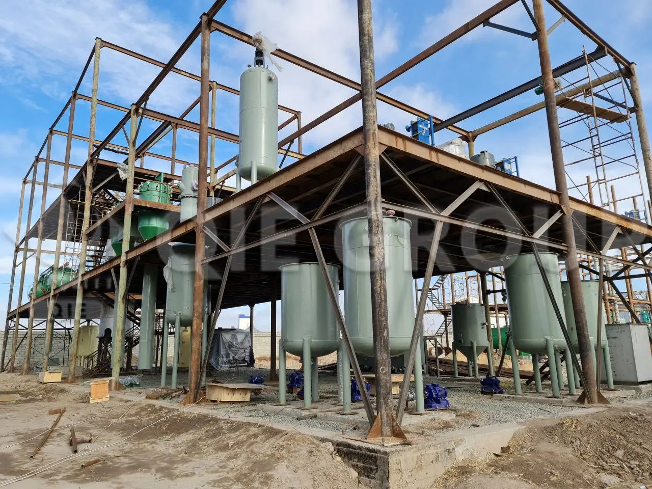 Cottonseed oil refining workshop with advanced processing equipment