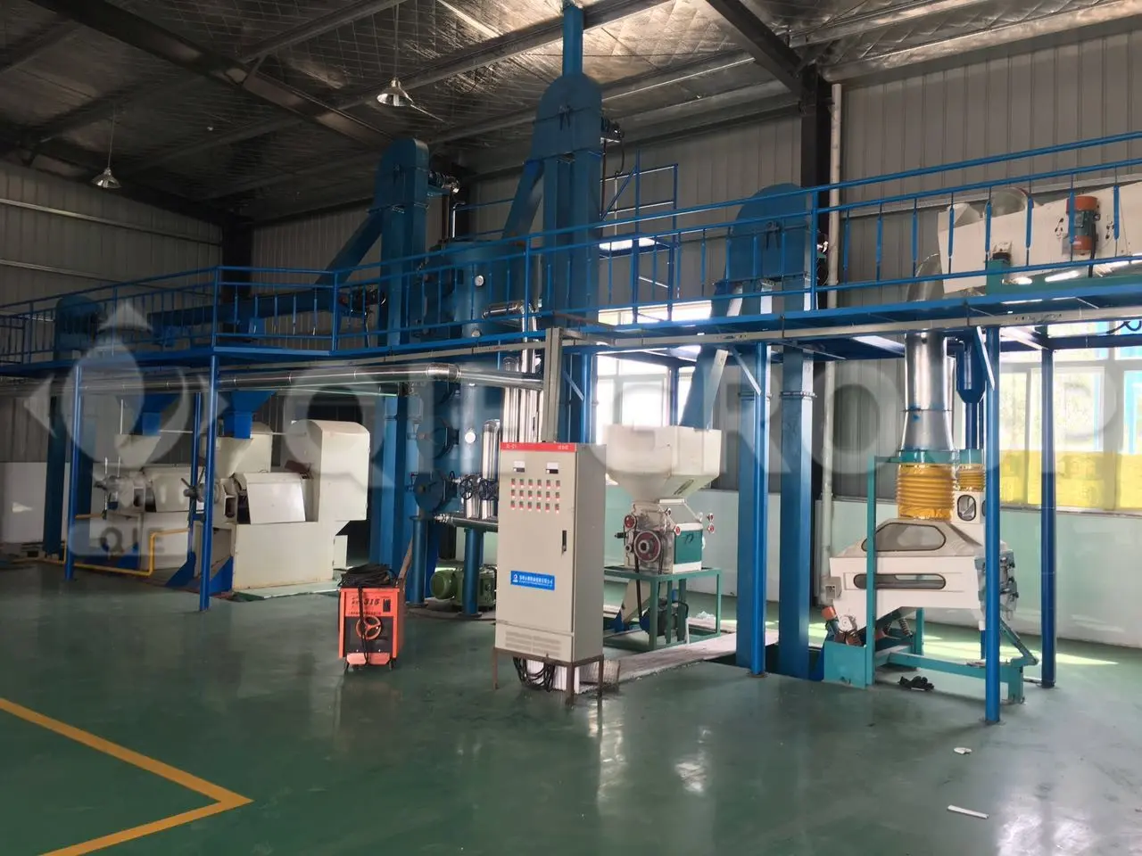 Rice bran cleaning and expanding machine for oil production line in Bangladesh
