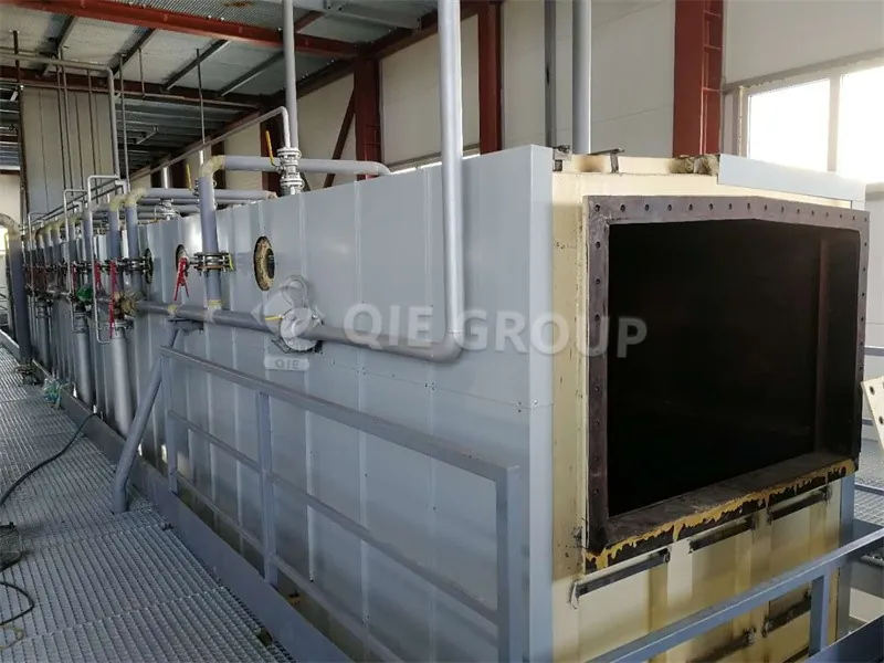 Rapeseed drag chain extractor for solvent extraction