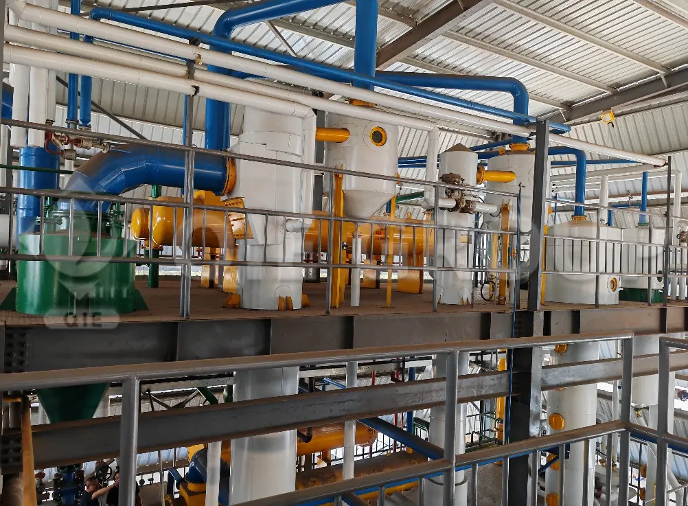 edible-oil-processing-plant-workshop-1.webp