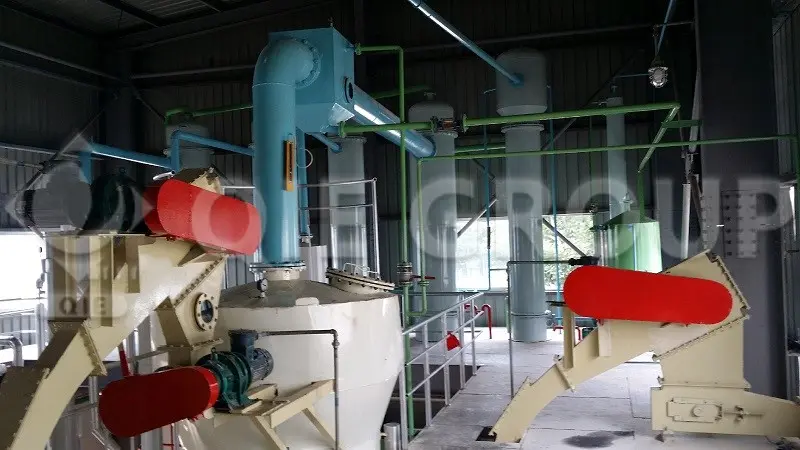Equipment for the pretreatment of rice bran oil, including stabilizers, conditioners, and material handling systems.