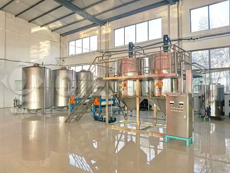 实现脱胶、中和、脱色和脱臭的牛油果果渣油精炼机。