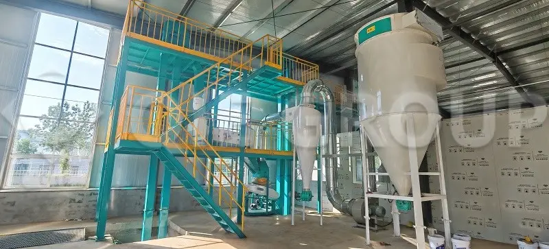 Équipement pour le nettoyage des matières premières d’arachide, utilisé dans une ligne de production d’huile alimentaire pour éliminer les impuretés avant le pressage ou l’extraction.