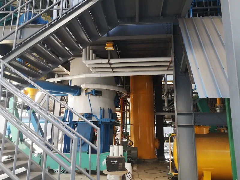 Equipment for a coconut oil extraction workshop, used to produce coconut oil by adopting a solvent-based high-efficiency extraction process.
