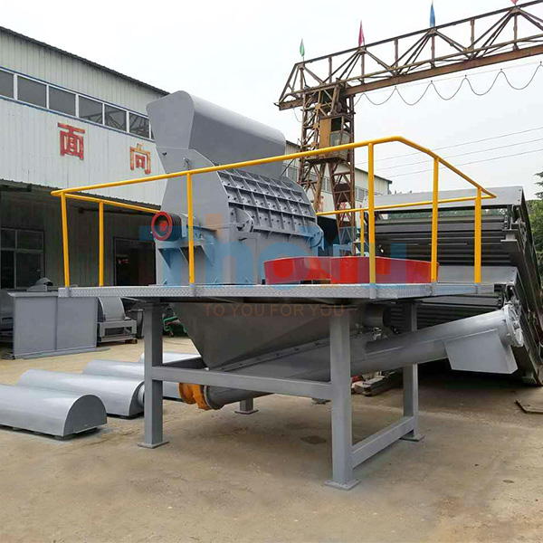 Comparison chart of energy consumption and throughput between traditional and integrated wood crushers