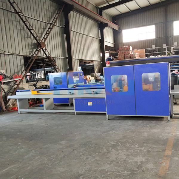 Diagram showing the simplified workflow of the automatic plastic pallet production process using recycled materials