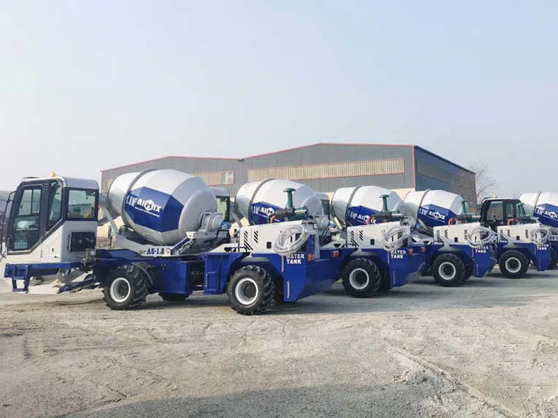 Применение бетонного миксера AIMIX AS-4.0 на дорожных и жилых строительных объектах