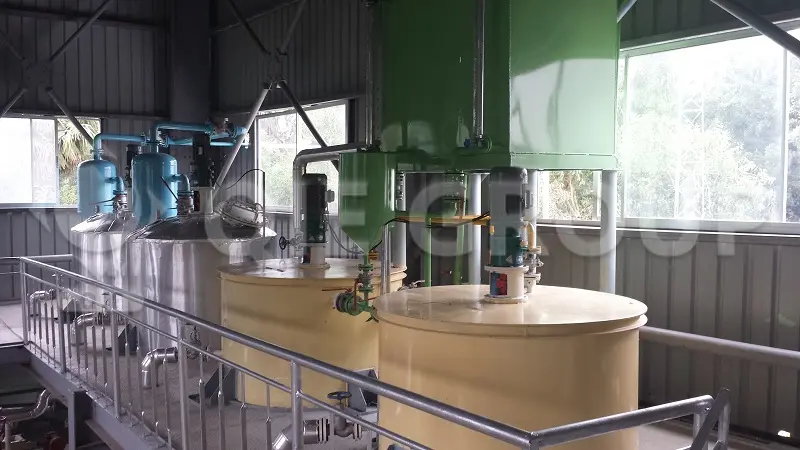 Tanque de refinación de aceite comestible utilizado en el proceso de neutralización y reacción química para plantas de refinación de aceite vegetal, incluyendo las etapas de desgomado y desacidificación