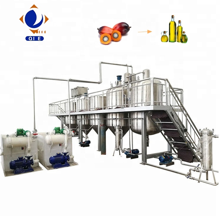 Processus de pressage des fruits de palme dans la ligne de production de raffinage d'huile de palme