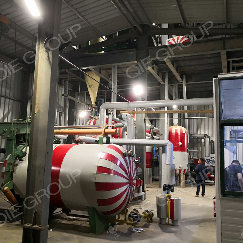 Diagram illustrating segmented bearing cage structure comparison with traditional design