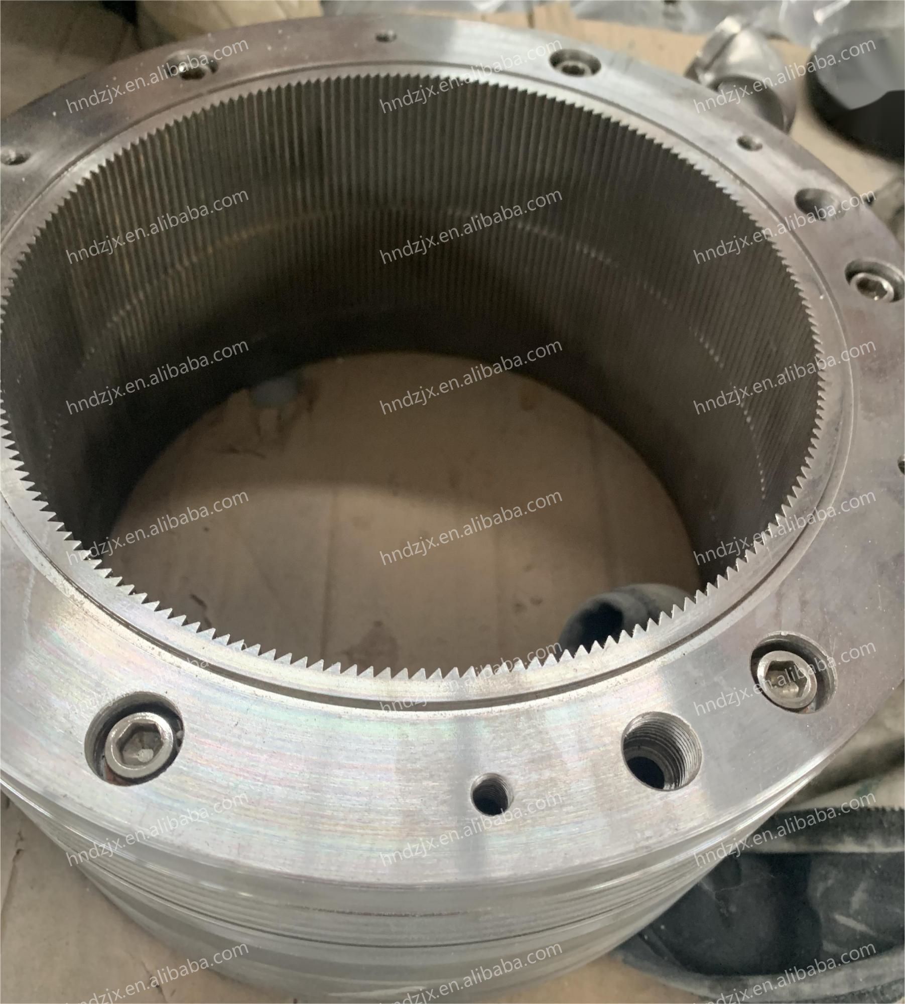 Maintenance of screw oil press with wear-resistant components