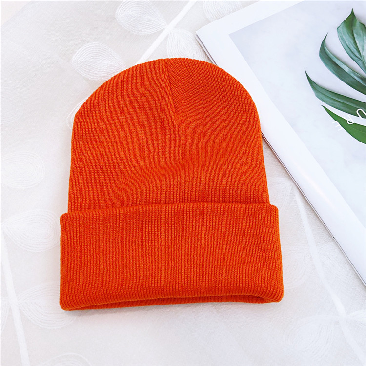 Close-up of customizable logos on the pure cotton children’s bucket hats