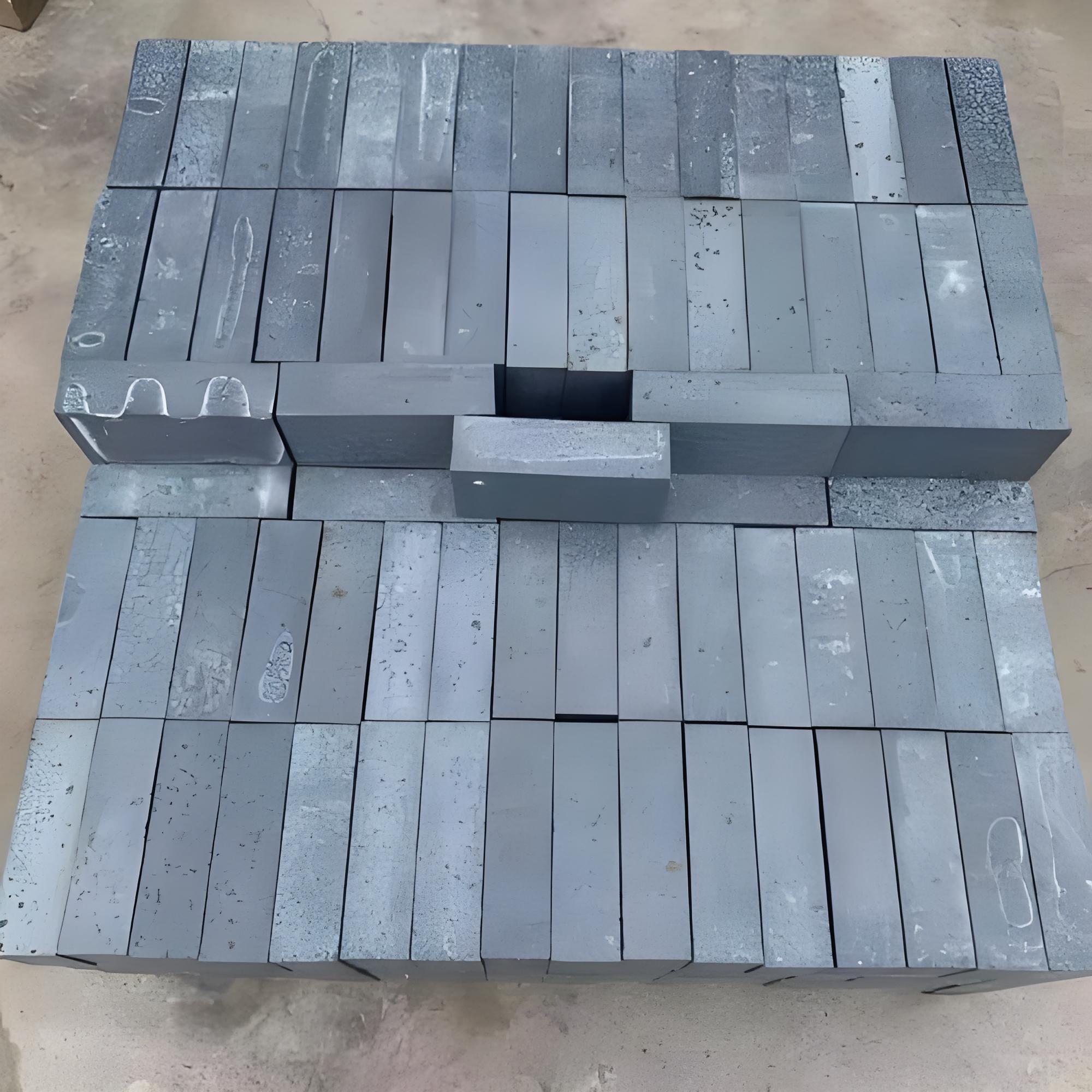 Customized Nitride Bonded Silicon Carbide Bricks-3