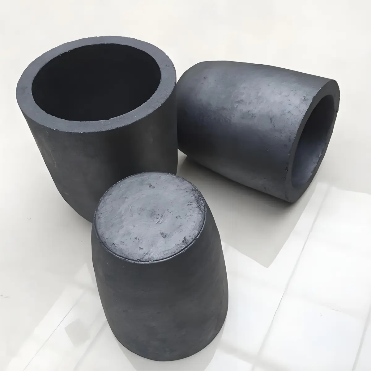 High Quality Refractory Graphite Crucible Coated with SiC-3